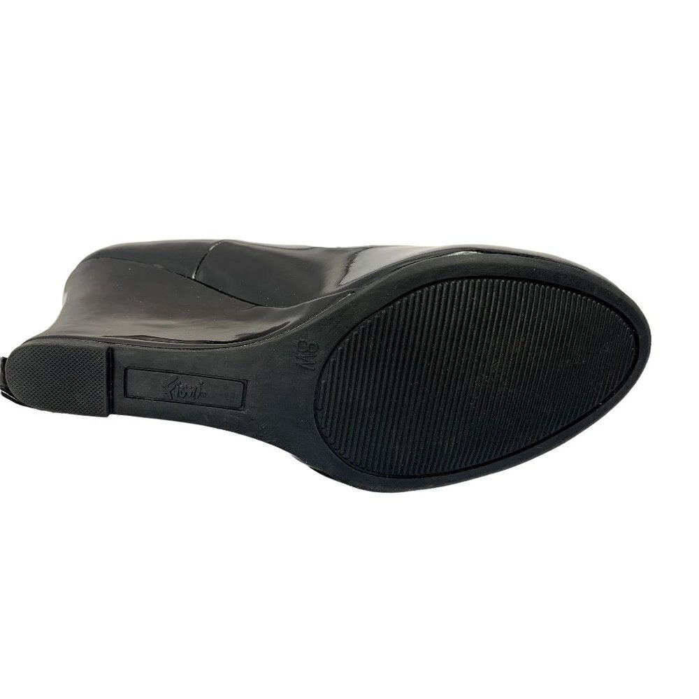 Fioni Women's Black Wedge Heels - Picture 5 of 5